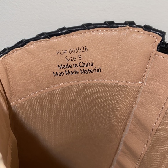 Journee Daria Boot 9 - worn once - Picture 9 of 10